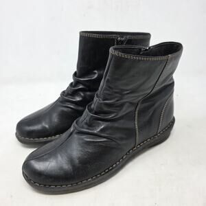Clarks Black Leather Ankle Boots Comfort Zip Womens Size 8M